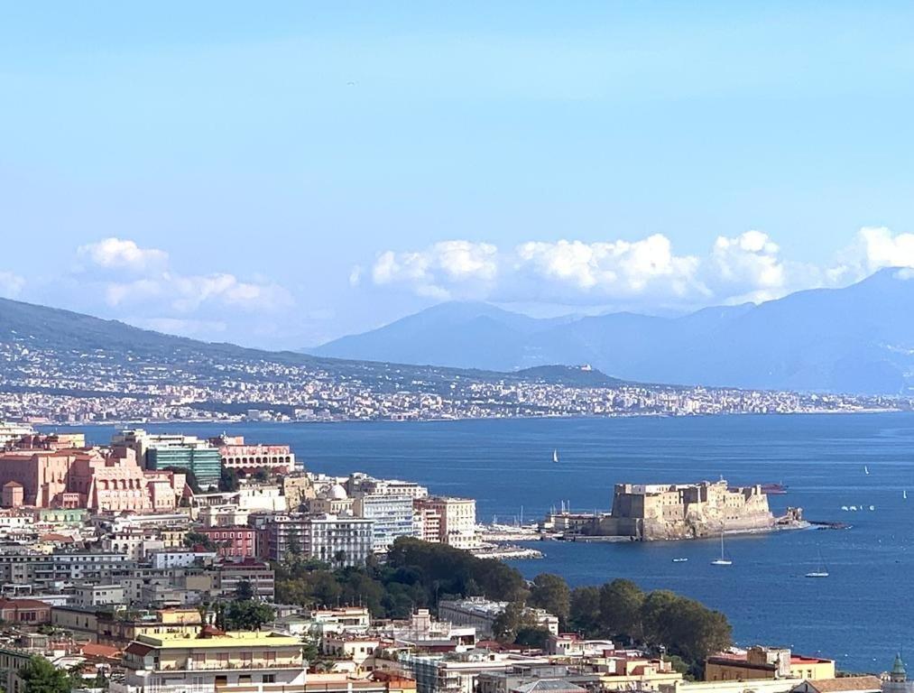 Apartamento La Terrazza Sul Porto Nápoles Exterior foto