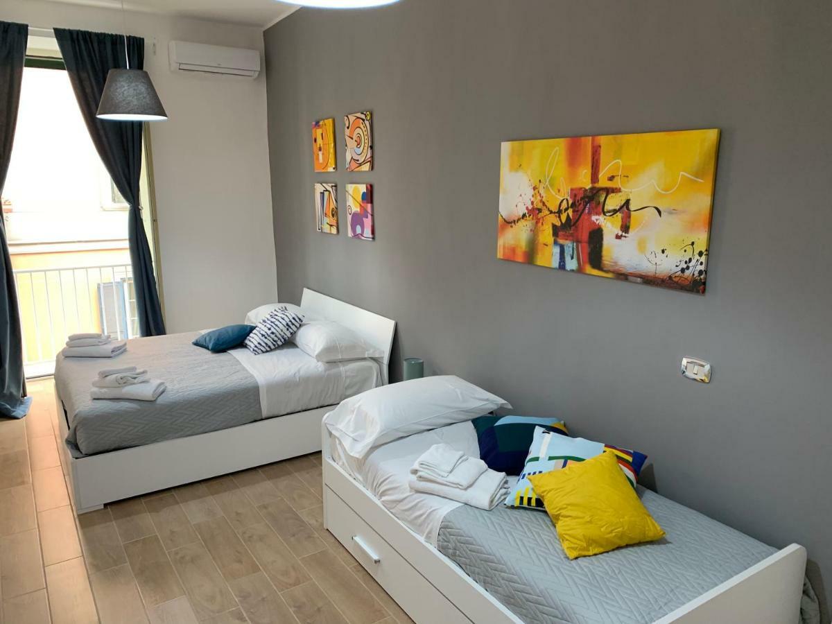 Apartamento La Terrazza Sul Porto Nápoles Exterior foto