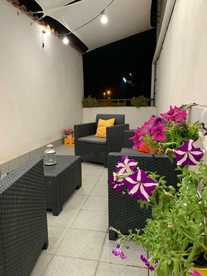 Apartamento La Terrazza Sul Porto Nápoles Exterior foto